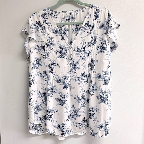 Tops - WOMENS FLUTTER SLEEVE TOP - 1X